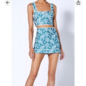 ALEXIS Kingstand skirt and shirt set